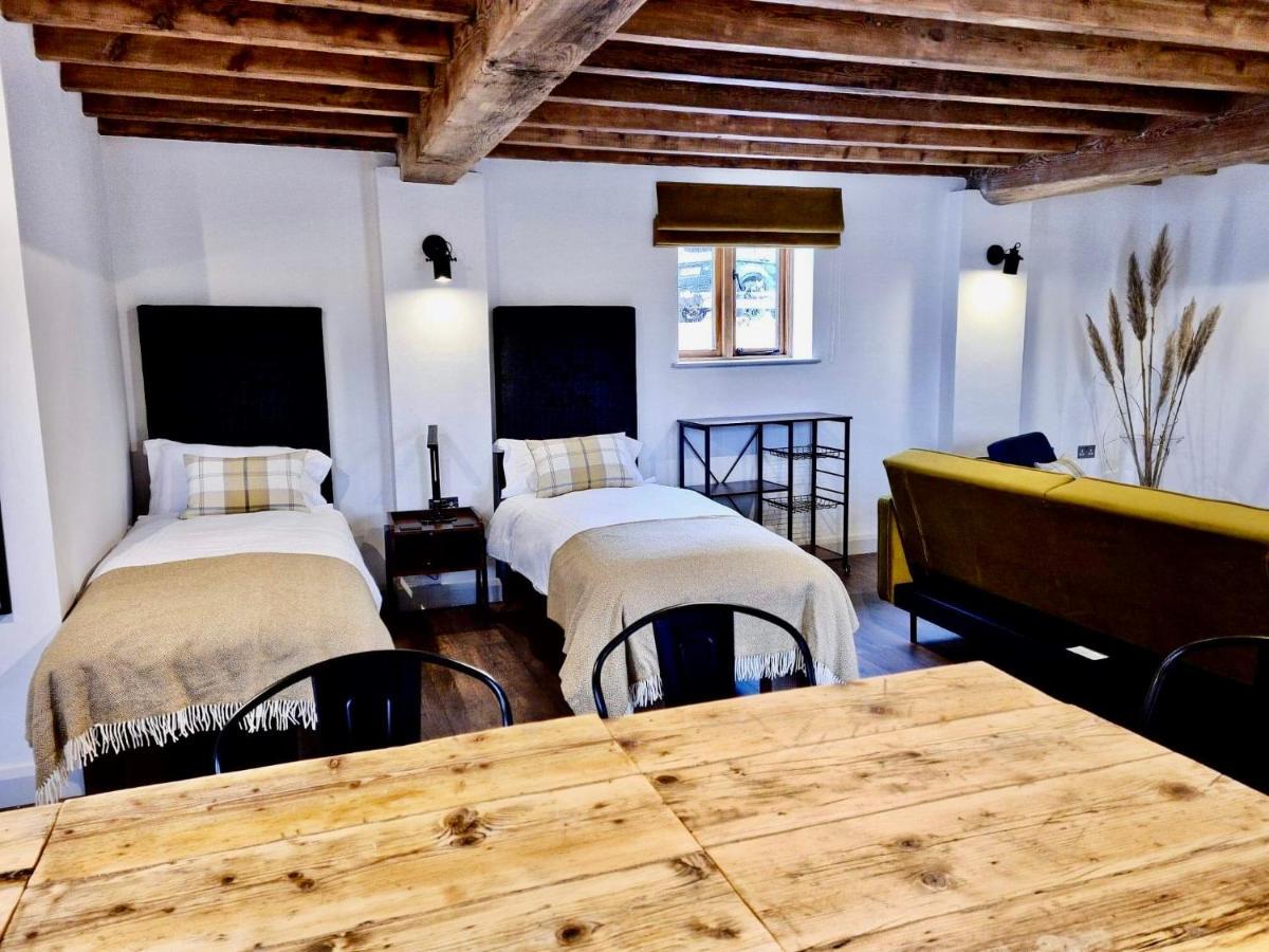 Hastings Retreat Rural Barn Conversions With Private * Ashby-de-la-Zouch